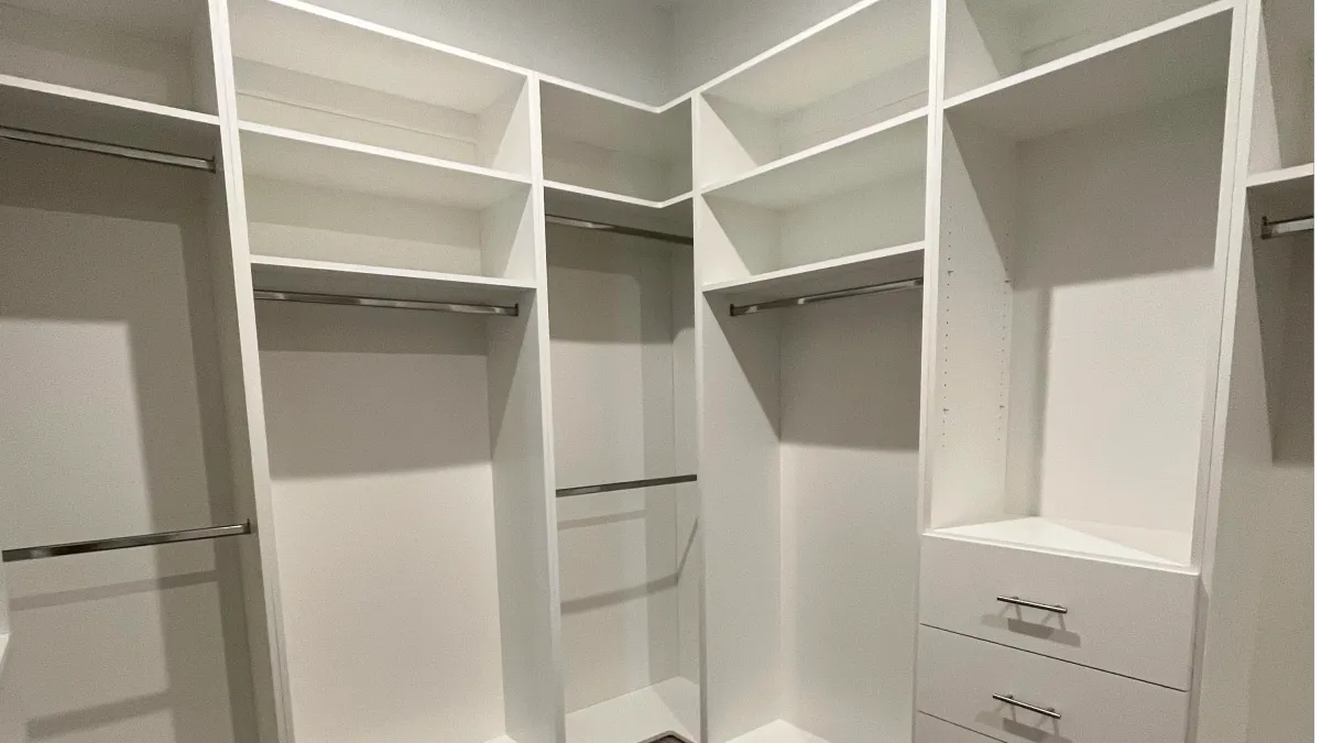 EG Custom Cabinets Custom Closets